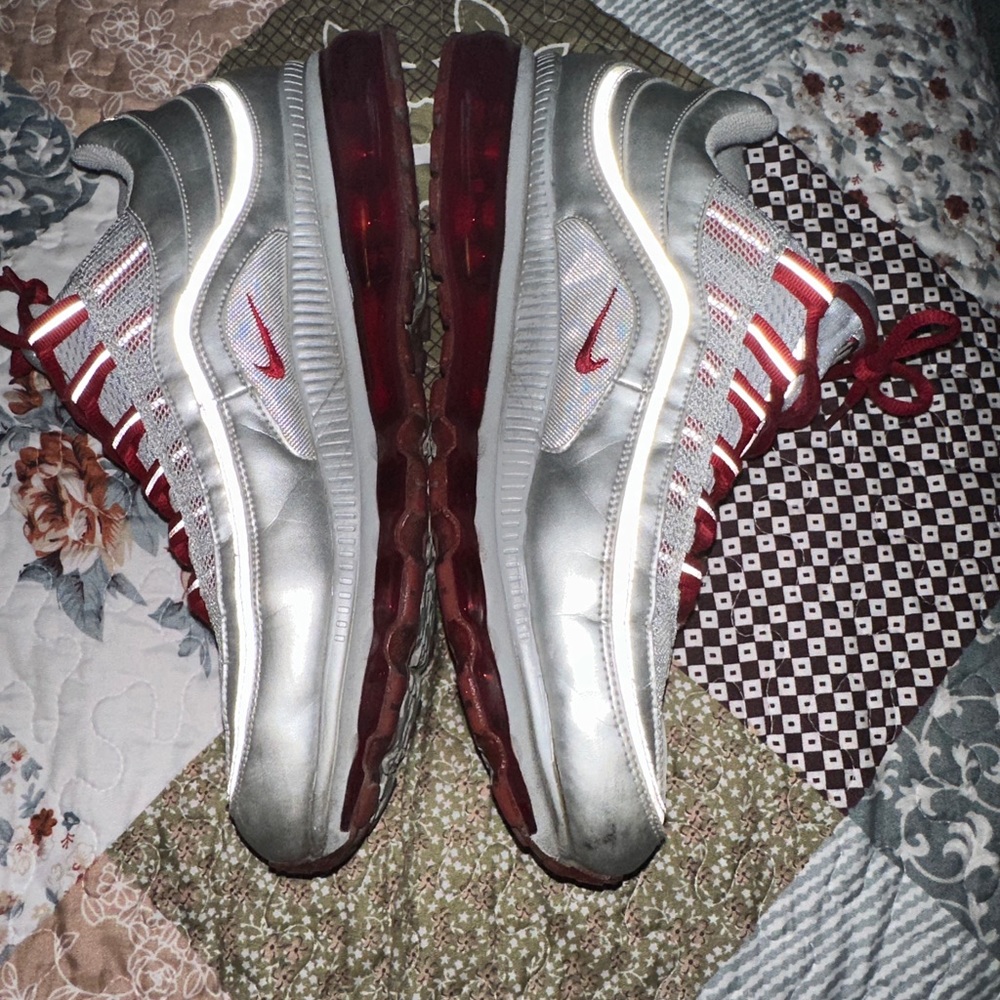 Nike AirMax 24/7 Silver Bullet Size 13